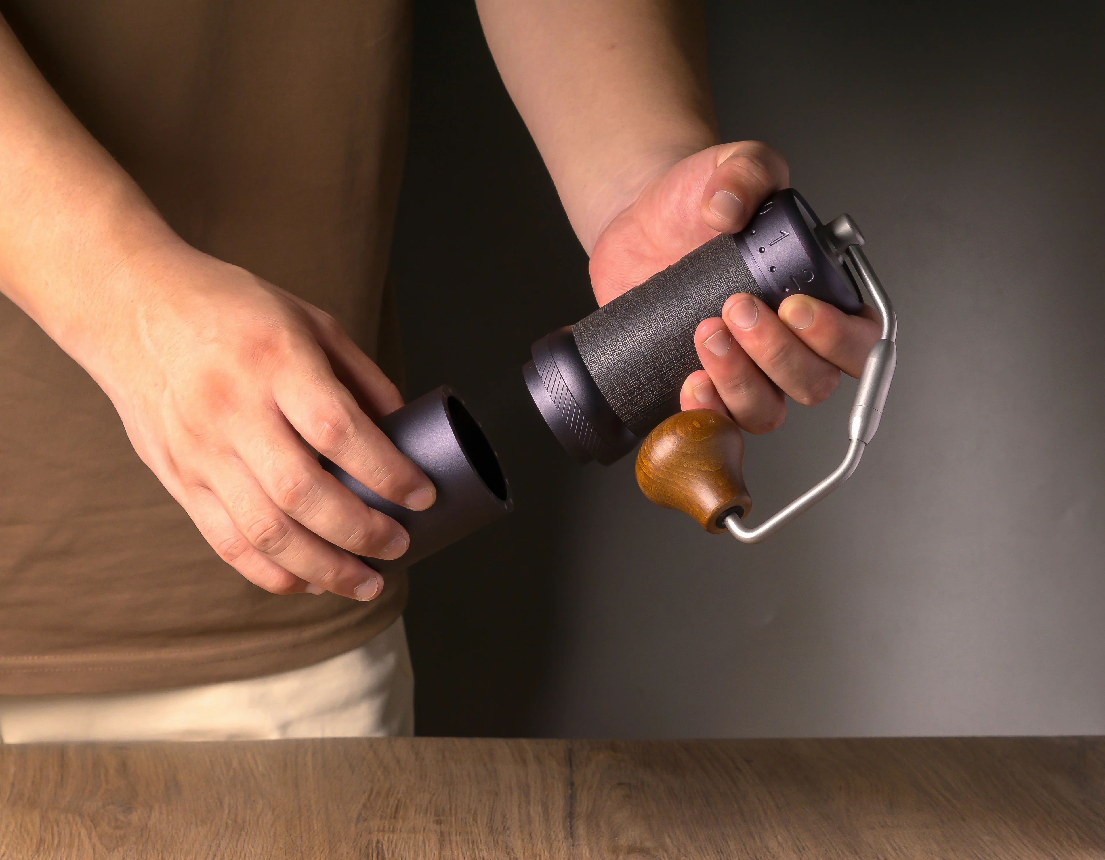 1Zpresso J-Ultra Manual Coffee Grinder - Image 10