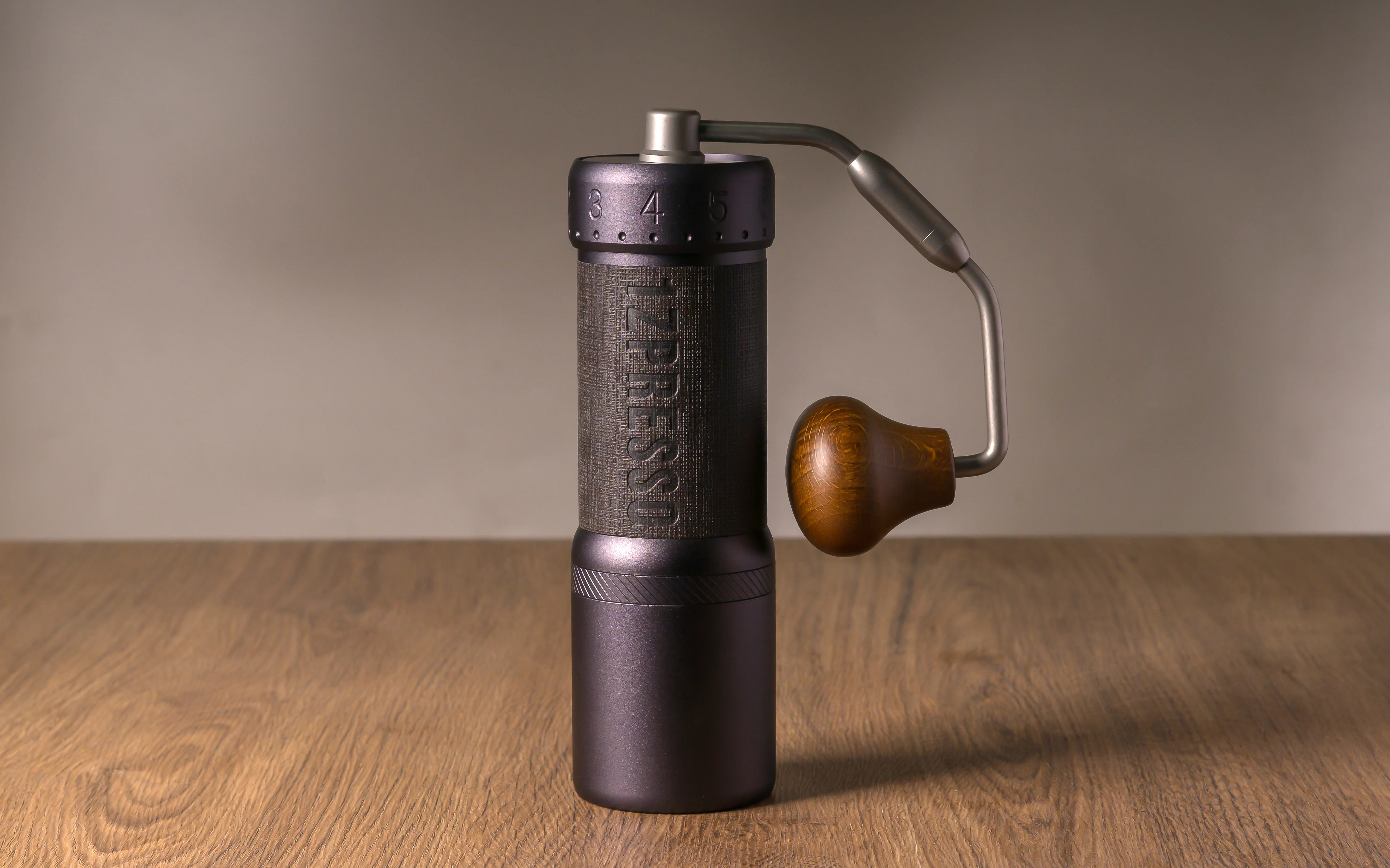 1Zpresso J-Ultra Manual Coffee Grinder - Image 4