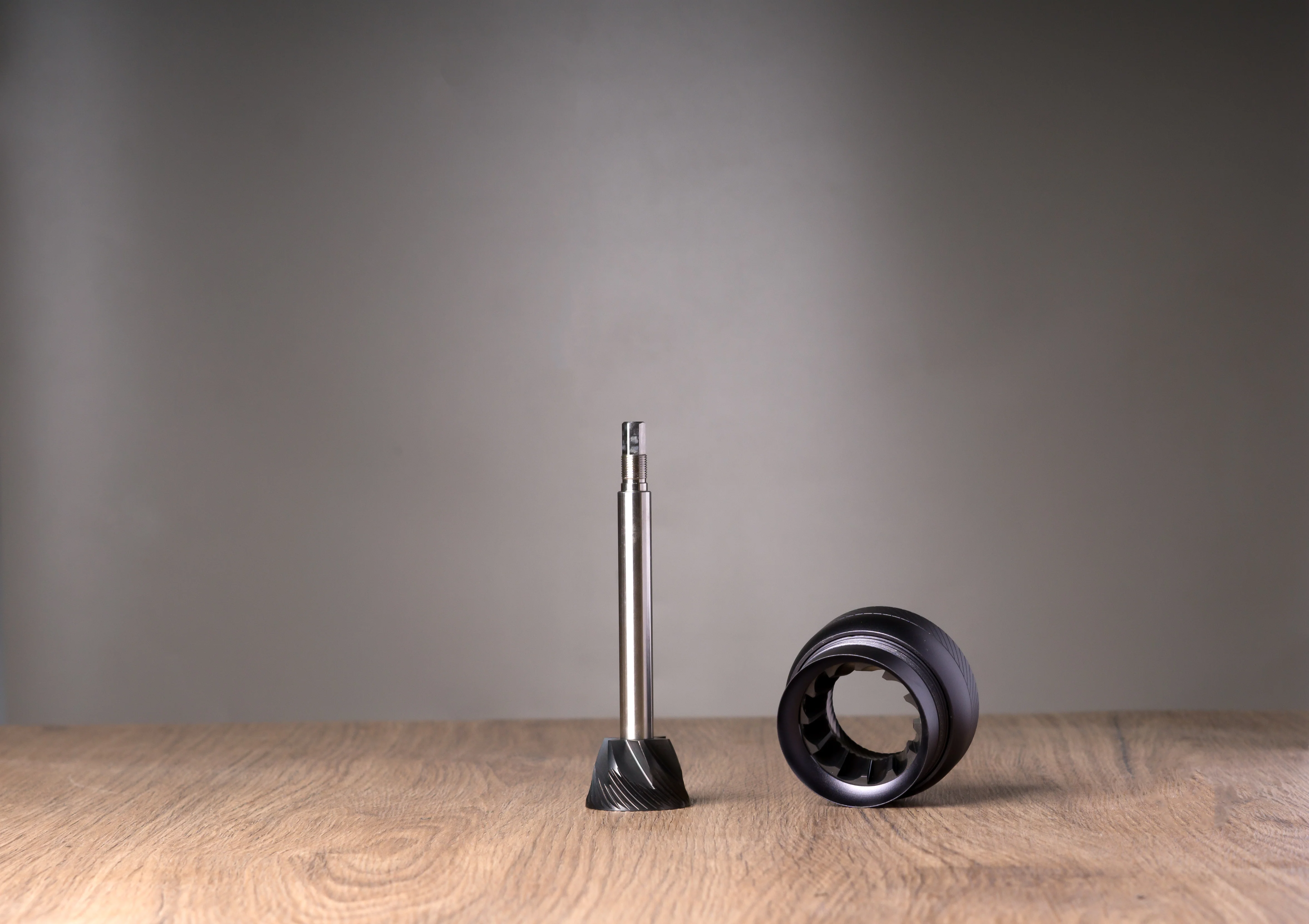 1Zpresso J-Ultra Manual Coffee Grinder - Image 6