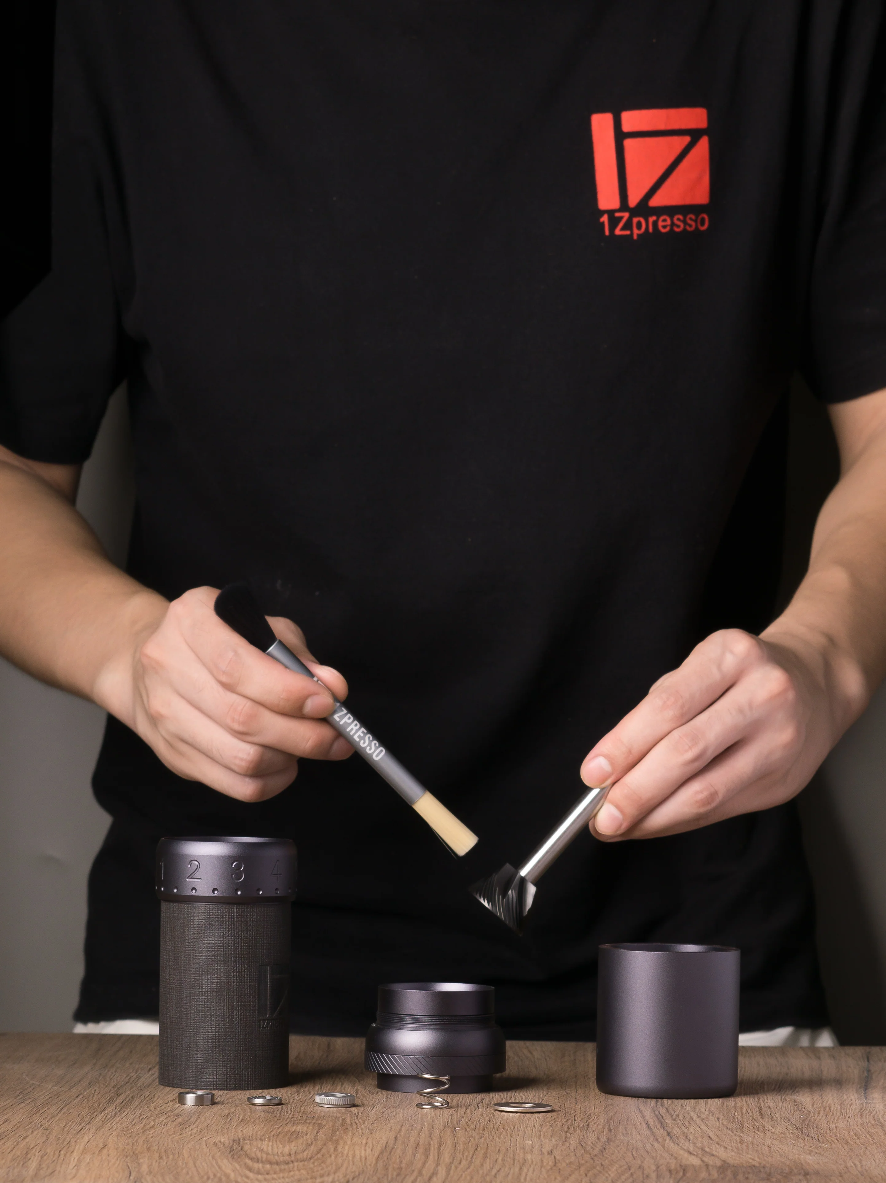 1Zpresso J-Ultra Manual Coffee Grinder - Image 8