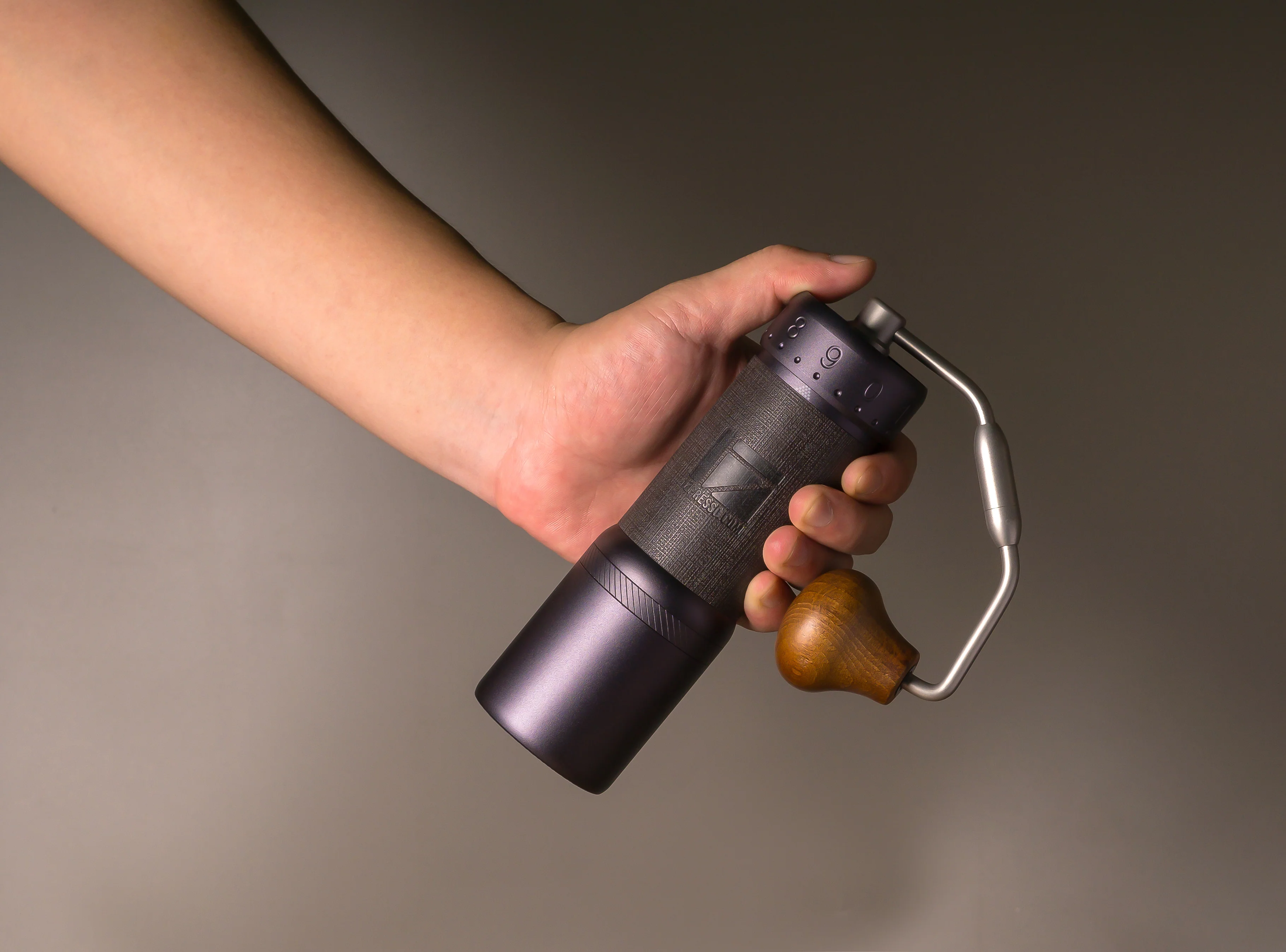 1Zpresso J-Ultra Manual Coffee Grinder - Image 9