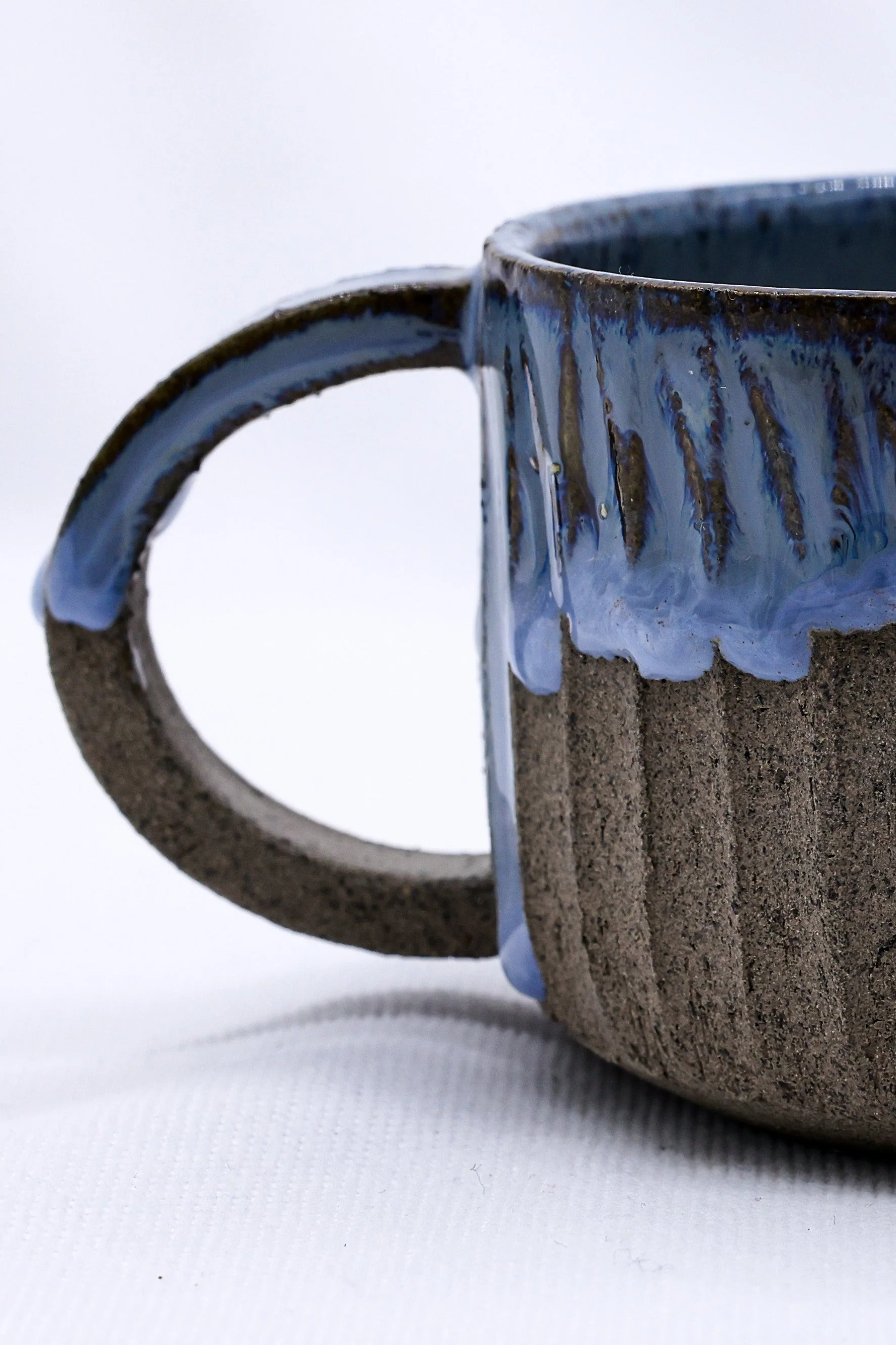 Bianca Arte Handmade Ceramic Smoked Grey Stoneware Mug - Image 2