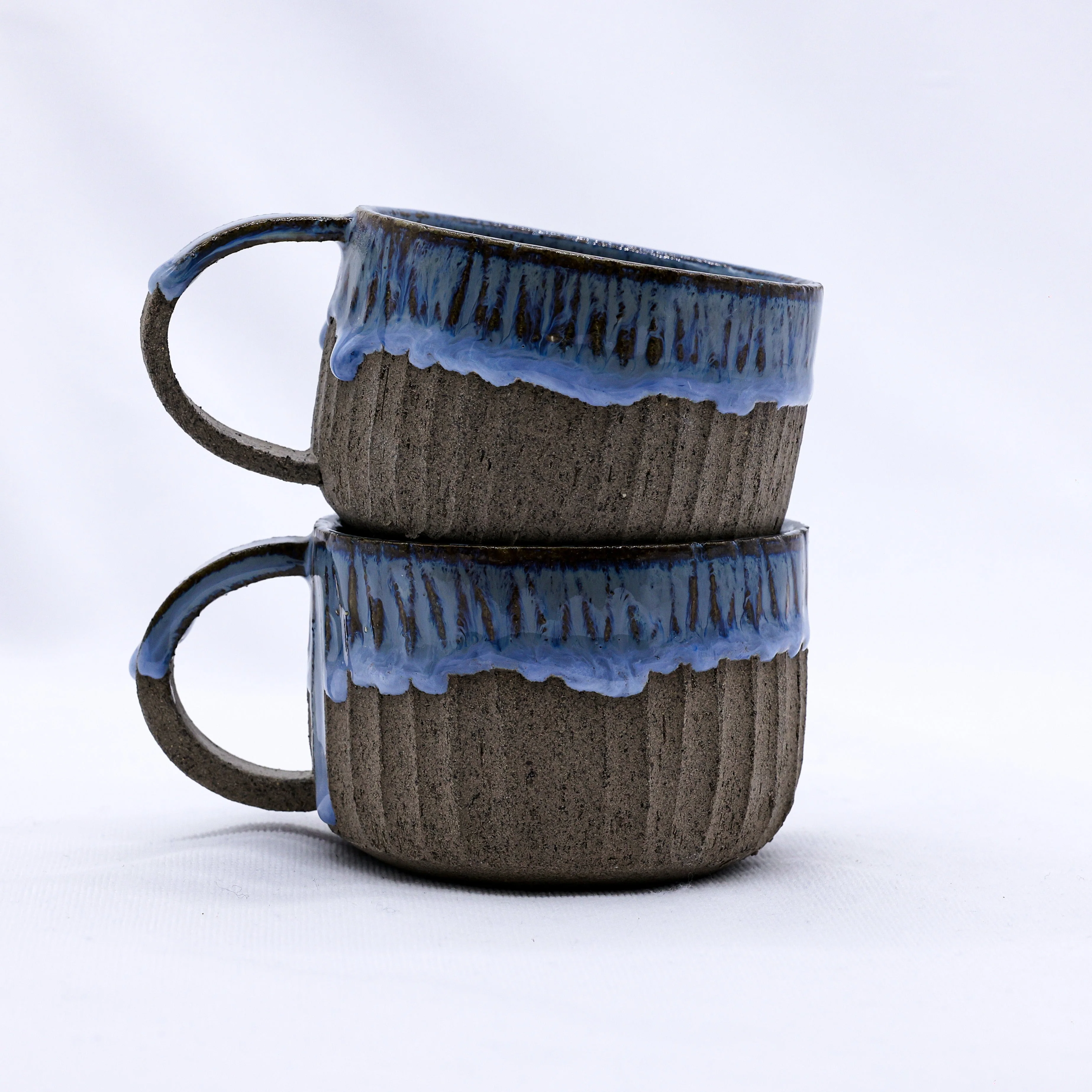 Bianca Arte Handmade Ceramic Smoked Grey Stoneware Mug - Image 4