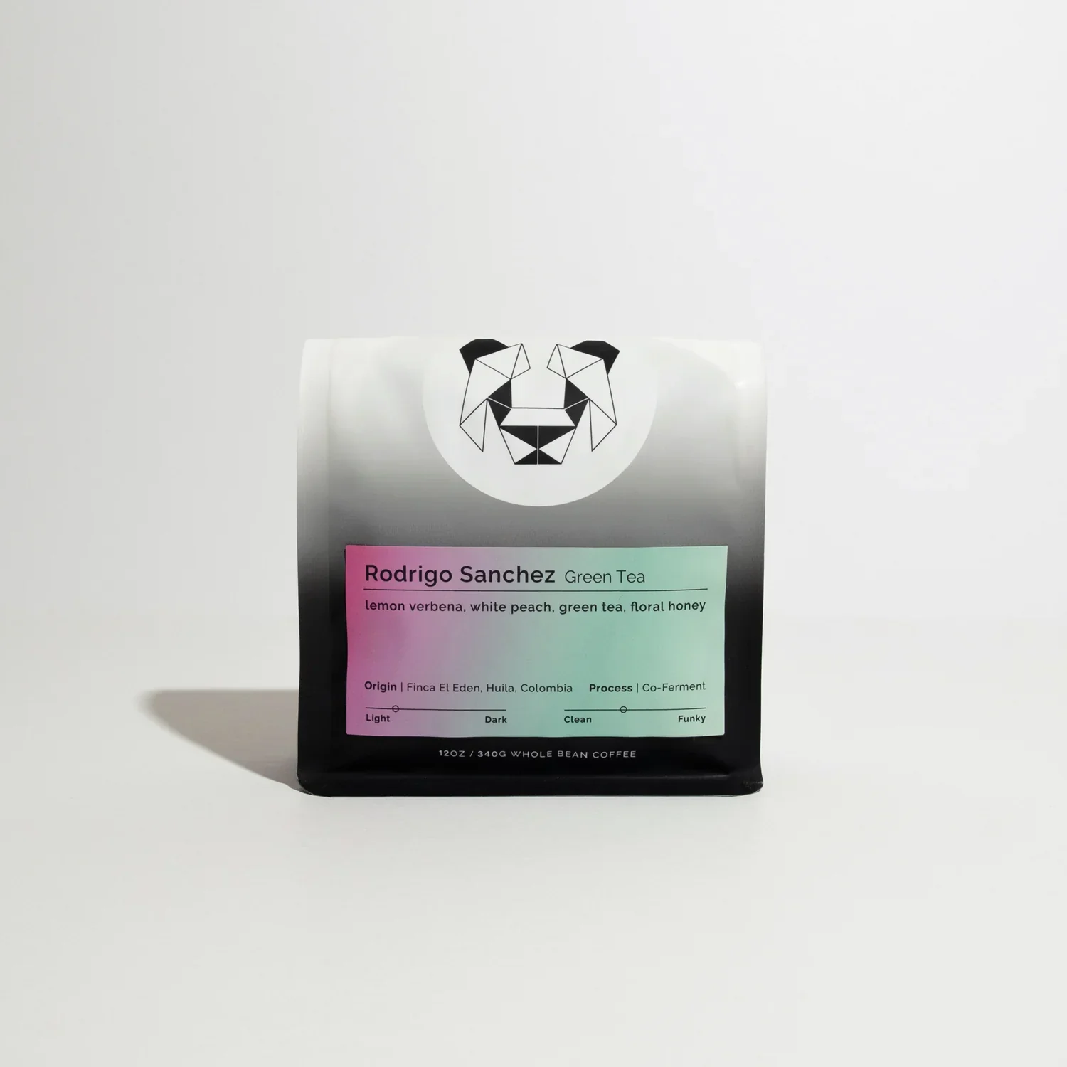 Black & White - Rodrigo Sanchez - Green Tea | Colombia - Image 2