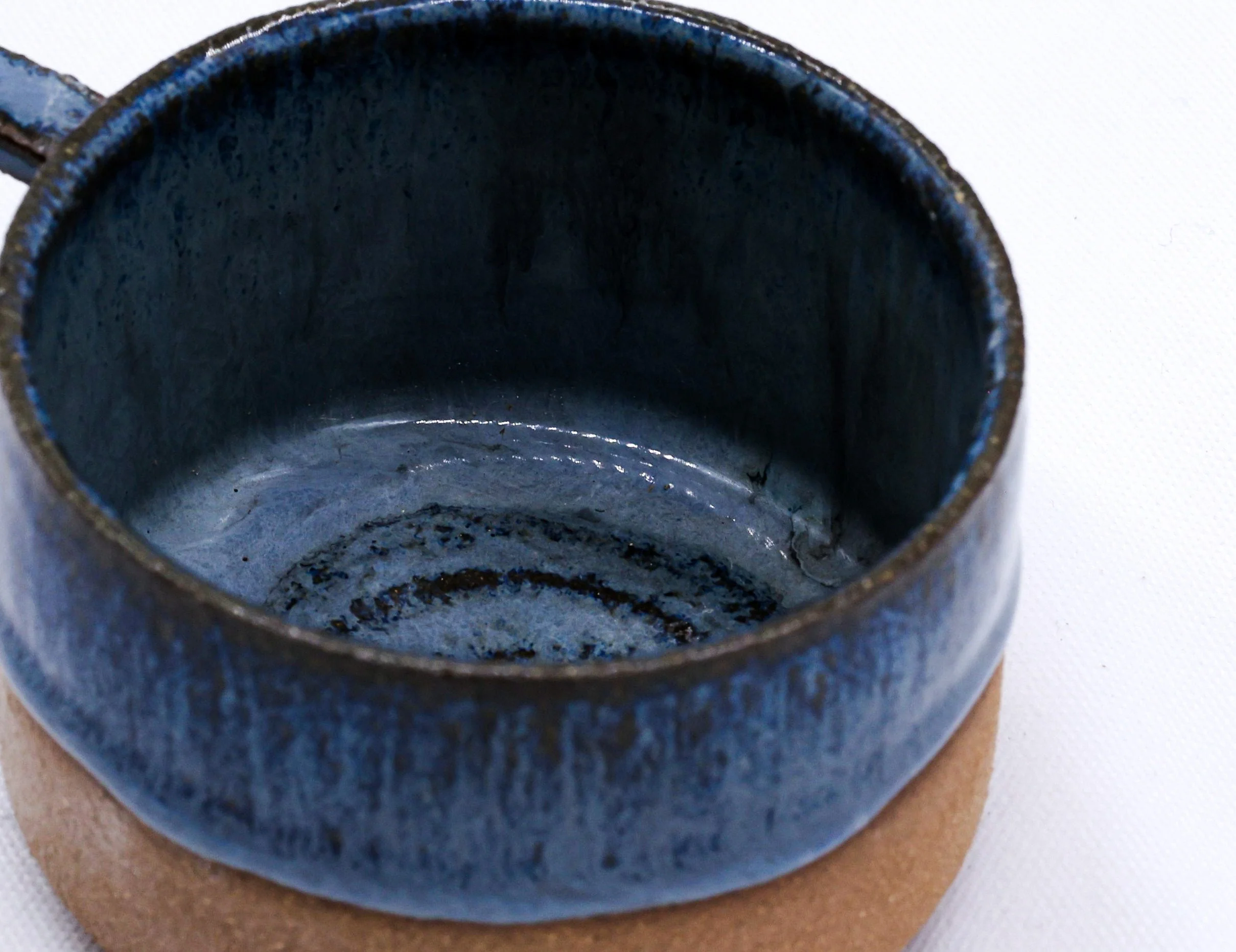 Bluverde Grande Handmade Ceramic Terra Stoneware Mug - Image 3