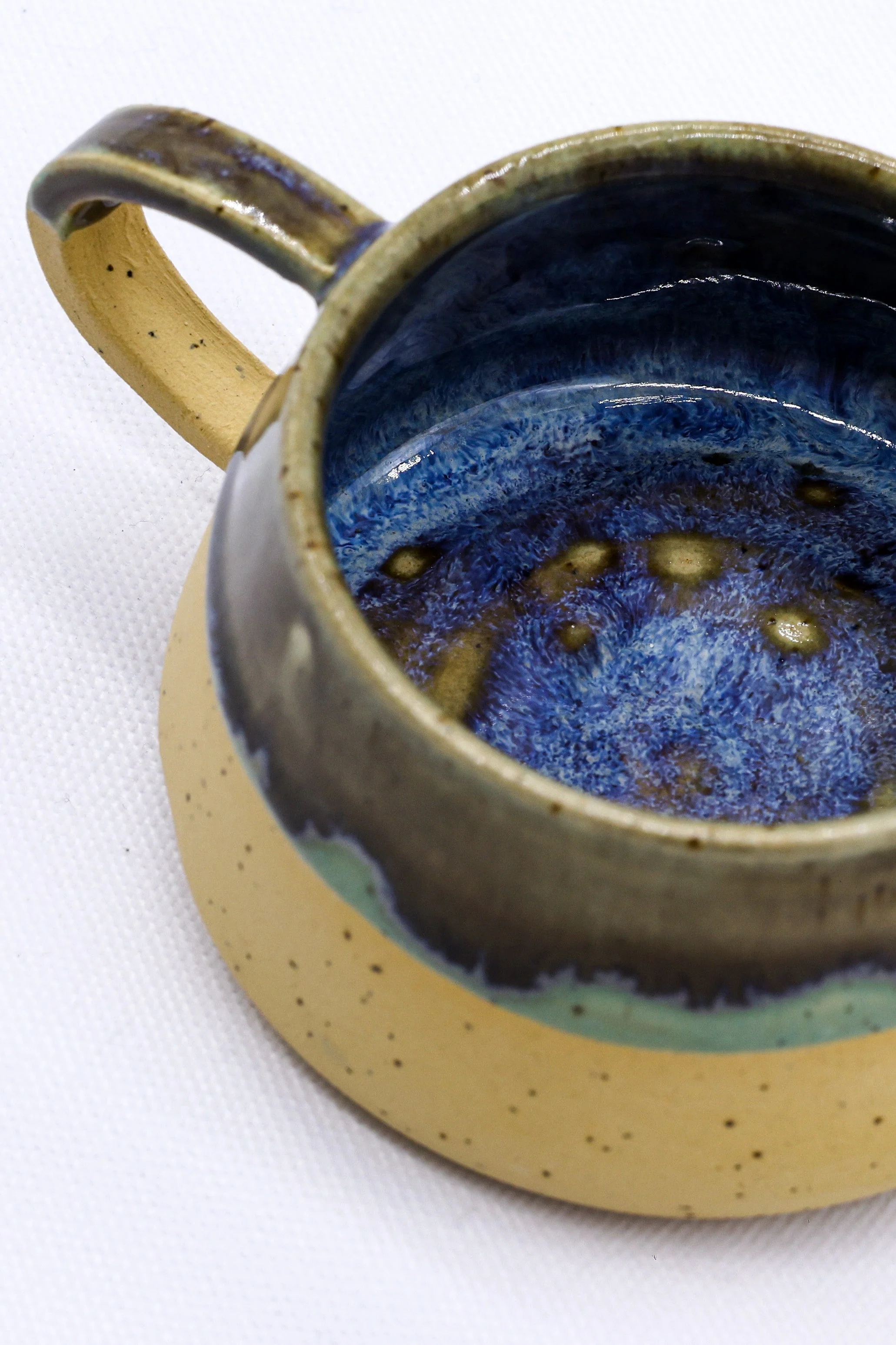 Bluvio Belluma Handmade Stoneware Ceramic Mug - Image 3