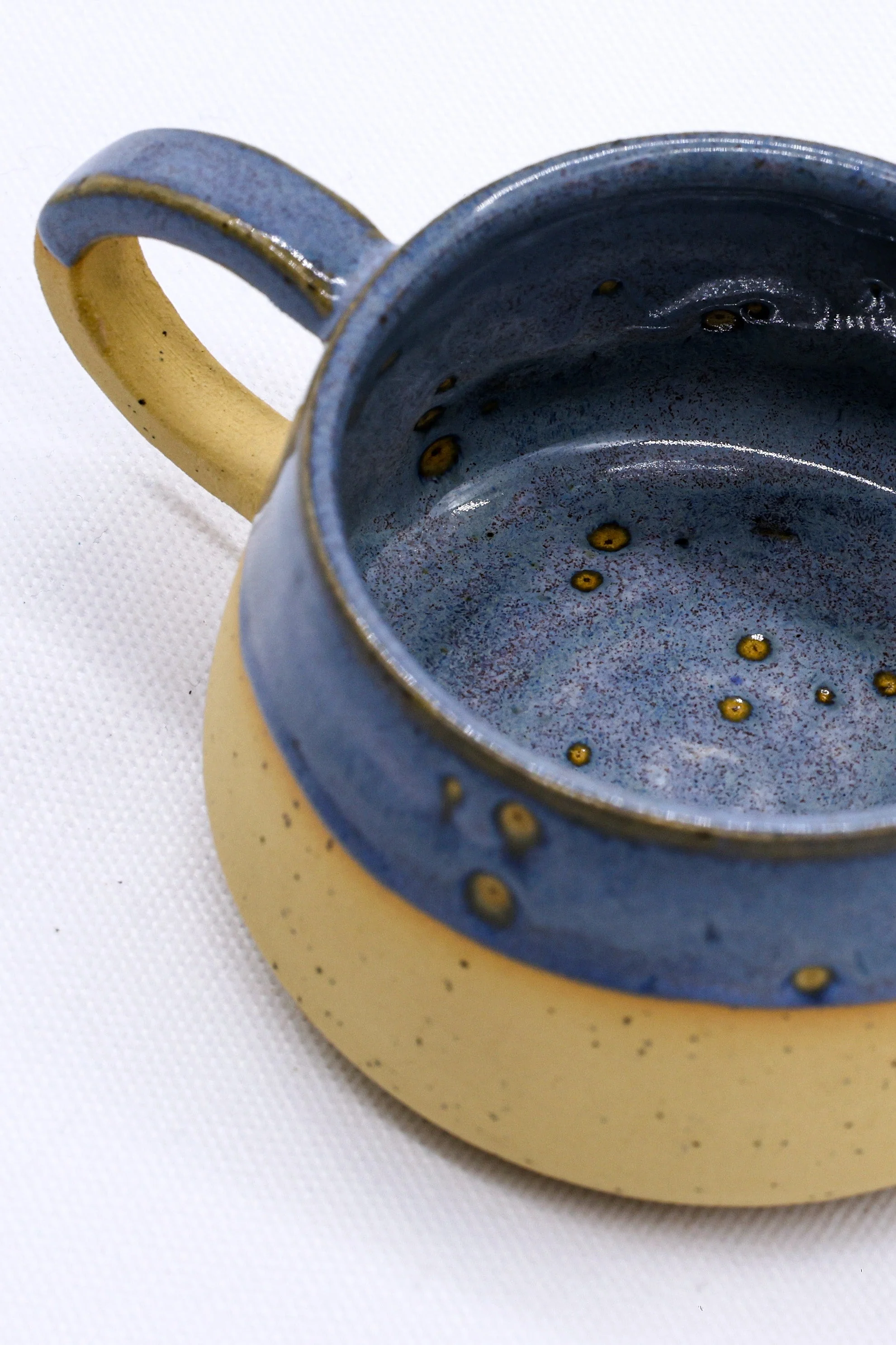 Bluvio Belluma Handmade Stoneware Ceramic Mug - Image 3