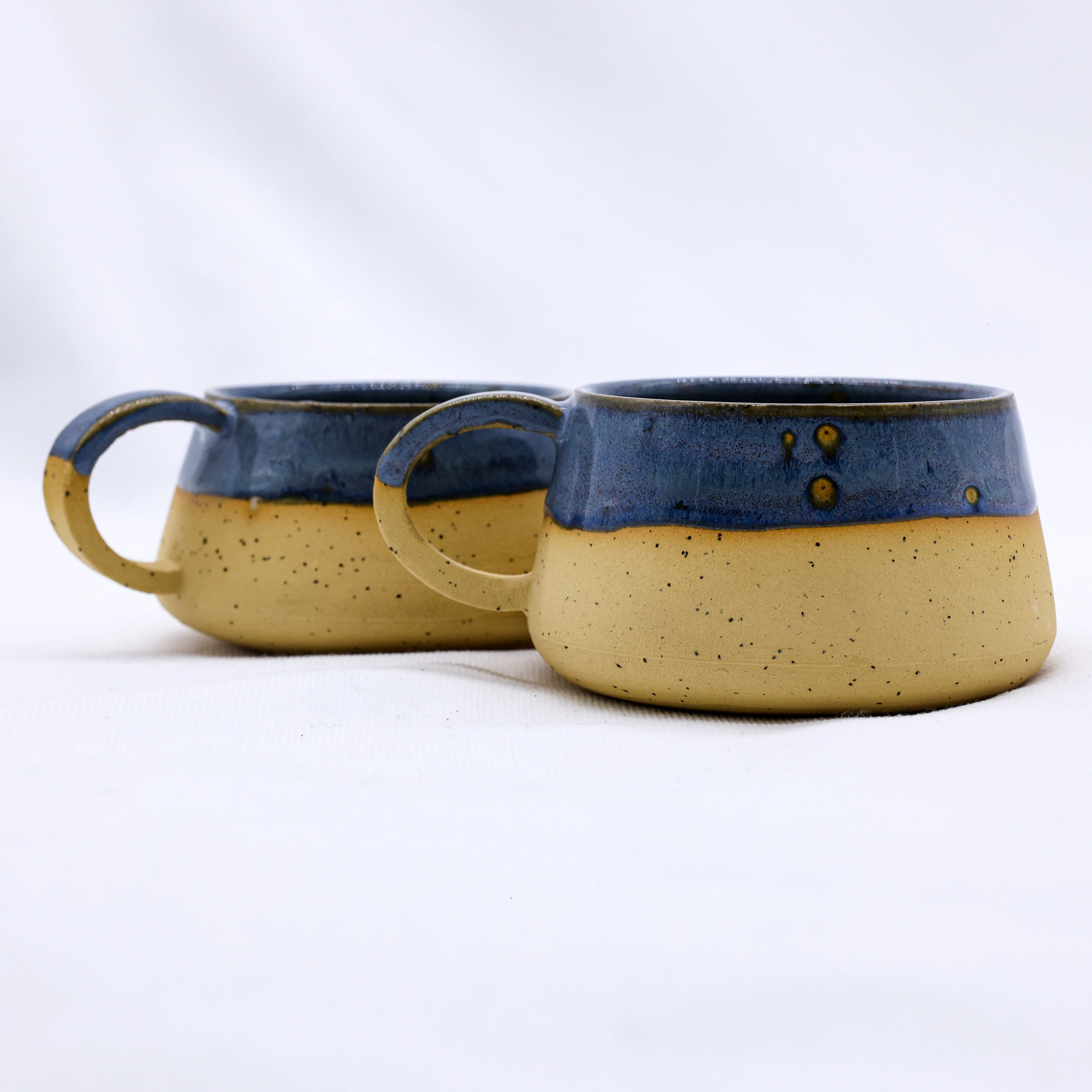 Bluvio Belluma Handmade Stoneware Ceramic Mug - Image 4