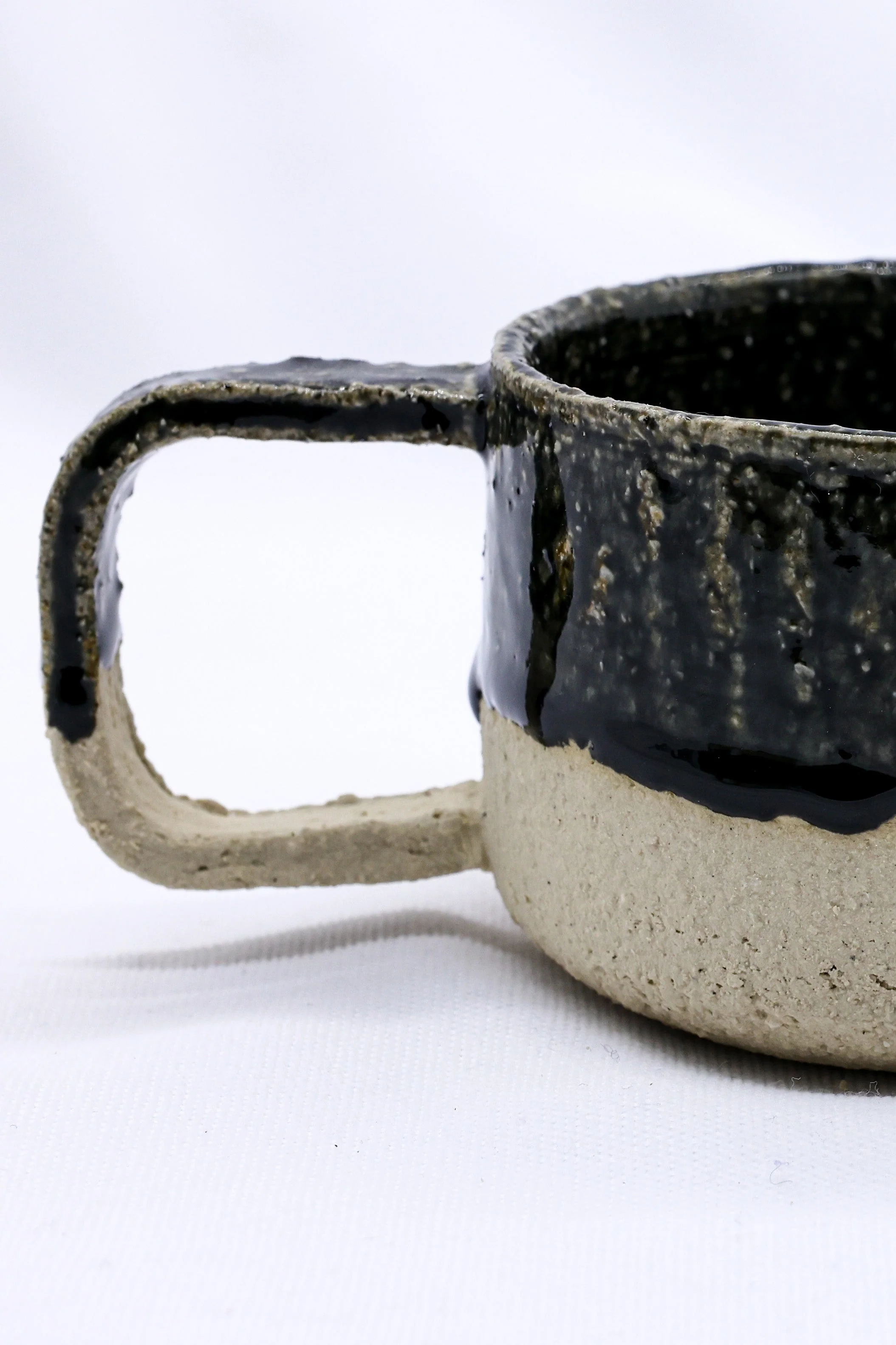Bluvio Grande Handmade Milled Stoneware Big Ceramic Mug - Image 2