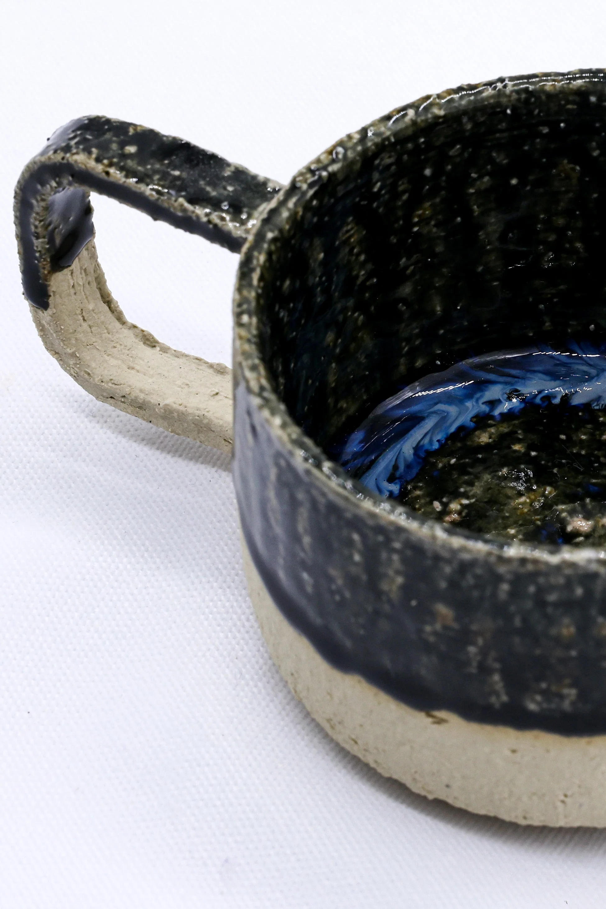 Bluvio Grande Handmade Milled Stoneware Big Ceramic Mug - Image 3