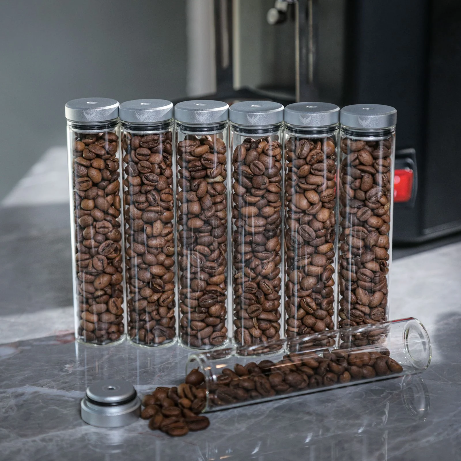 Knodos Valved Single Dose Bean Cellar with Wooden Display Rack - Image 3