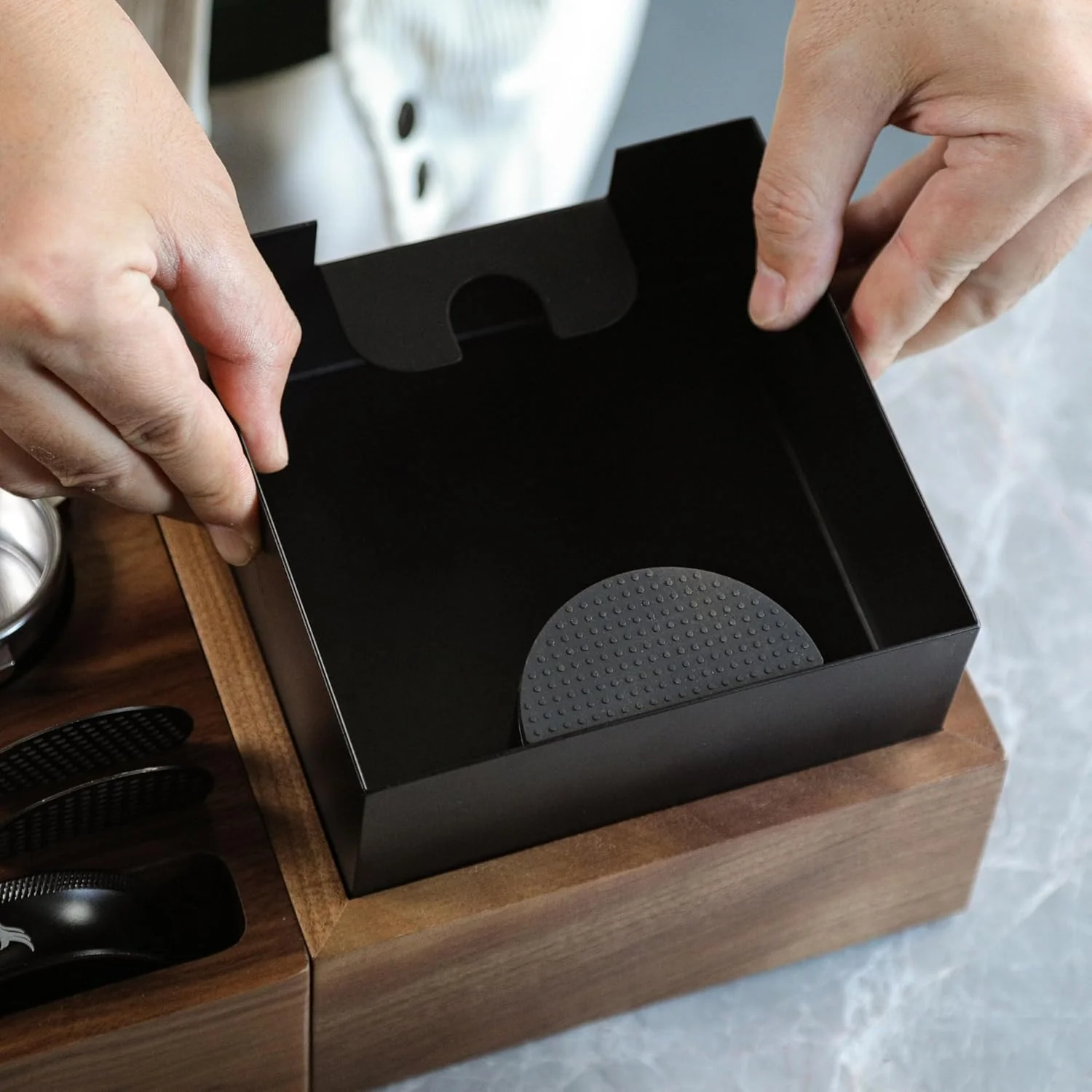 KNODOS Knock Box and Tamp Stand - Image 4