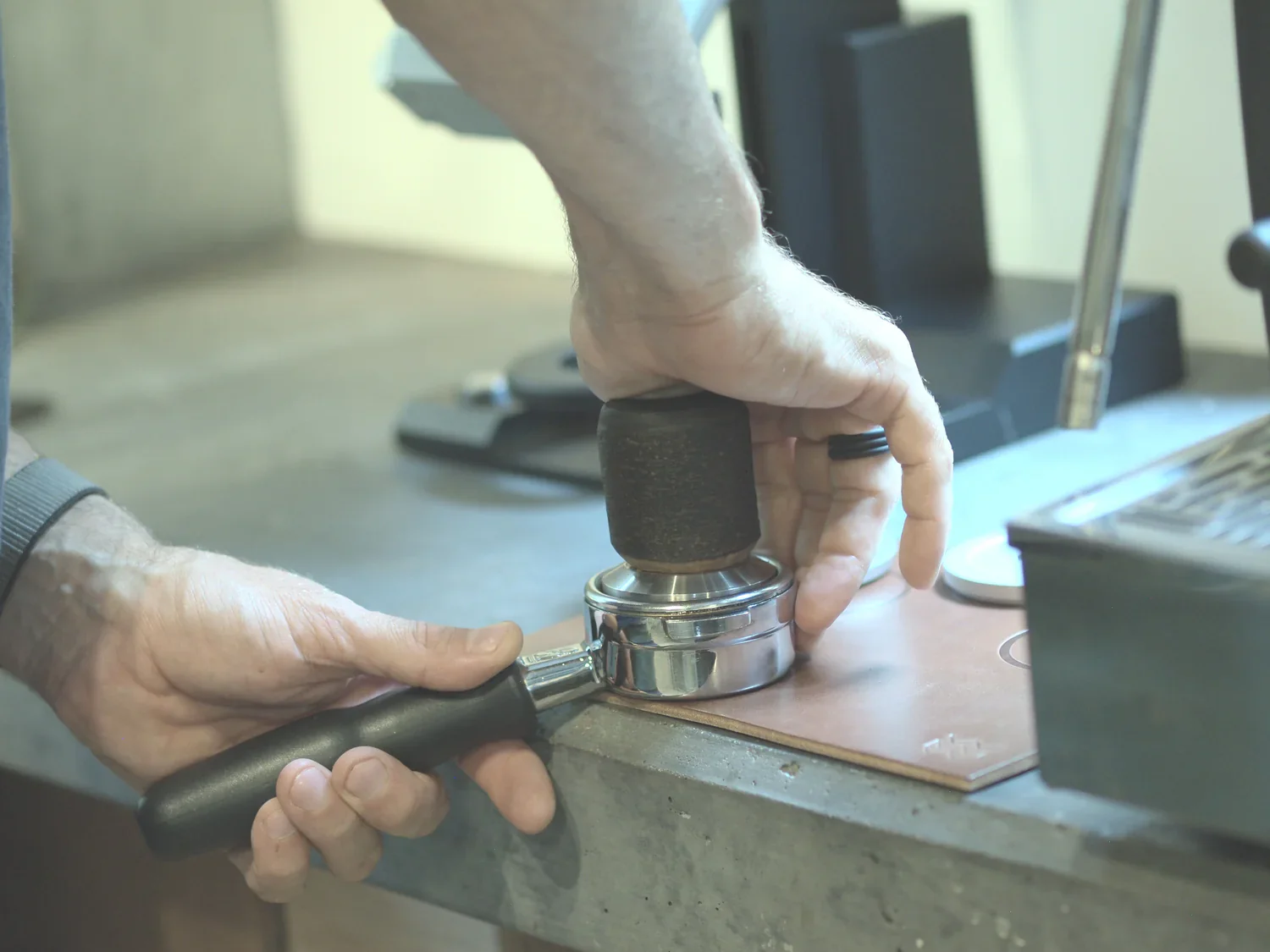 Natural Leather Tamping Mat | Weber Workshops - Image 6