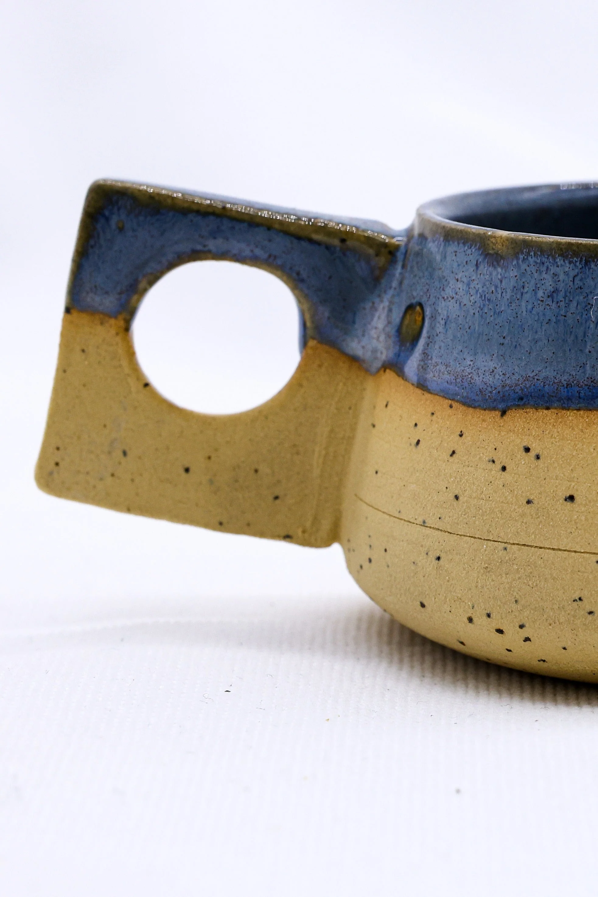 TerraBlu Formo Handmade Ceramic Stoneware Coffee Mug - Image 2